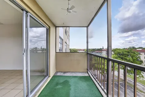 4174 Inverrary Drive Lauderhill FL 33319