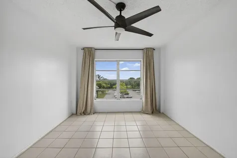 4174 Inverrary Drive Lauderhill FL 33319