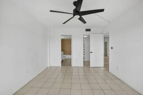 4174 Inverrary Drive Lauderhill FL 33319