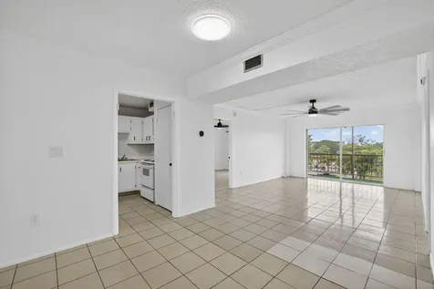4174 Inverrary Drive Lauderhill FL 33319