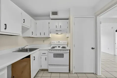4174 Inverrary Drive Lauderhill FL 33319