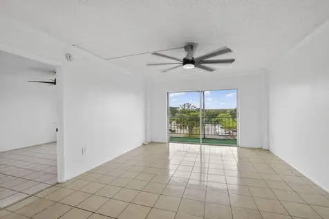 4174 Inverrary Drive Lauderhill FL 33319
