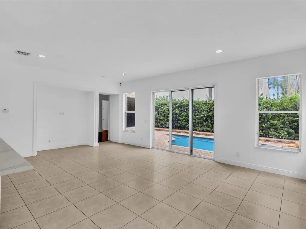 9286 Nugent Trail West Palm Beach FL 33411
