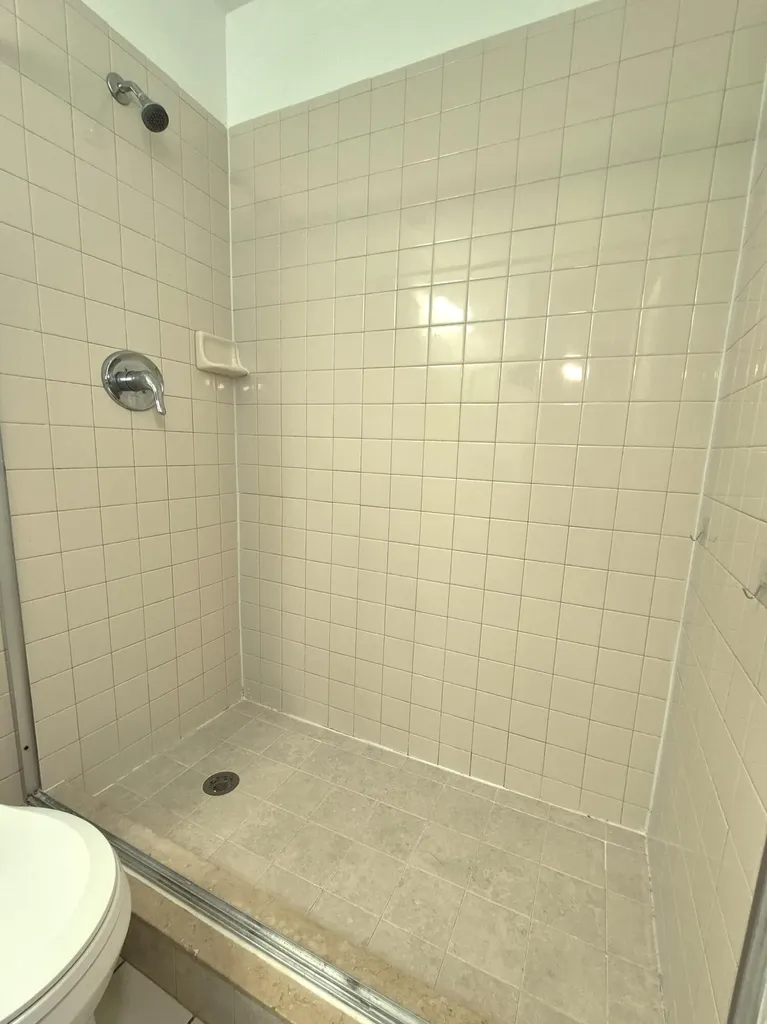 5510 S Lakewood Circle Circle S Margate FL 33063