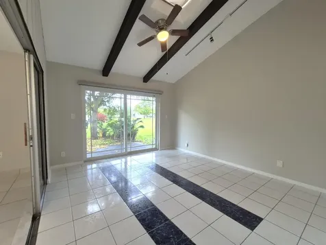 5510 S Lakewood Circle Circle S Margate FL 33063