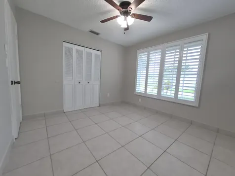 5510 S Lakewood Circle Circle S Margate FL 33063