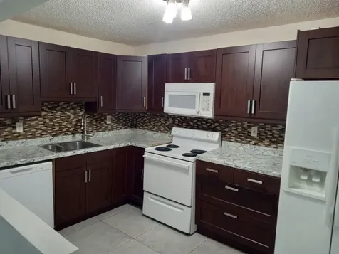 4117 NW 88th Avenue Coral Springs FL 33065