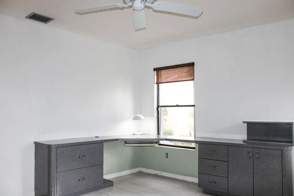 2583 NW 13th Street Delray Beach FL 33445