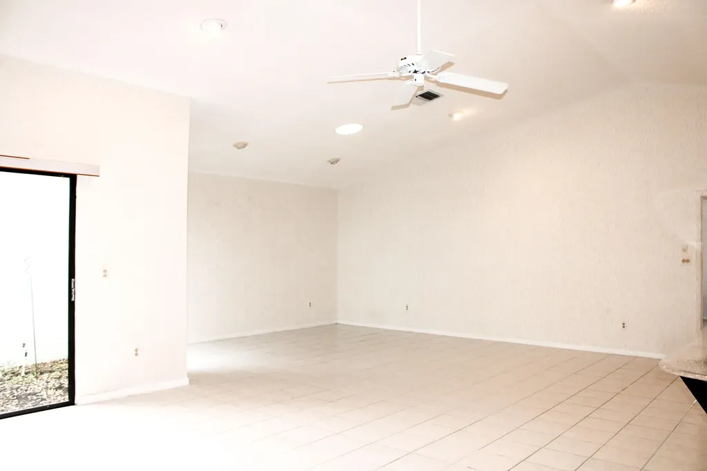 2583 NW 13th Street Delray Beach FL 33445