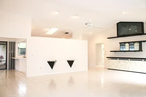 2583 NW 13th Street Delray Beach FL 33445