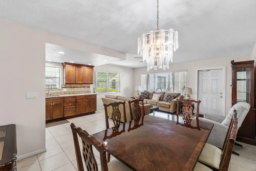 57 Canterbury West Palm Beach FL 33417