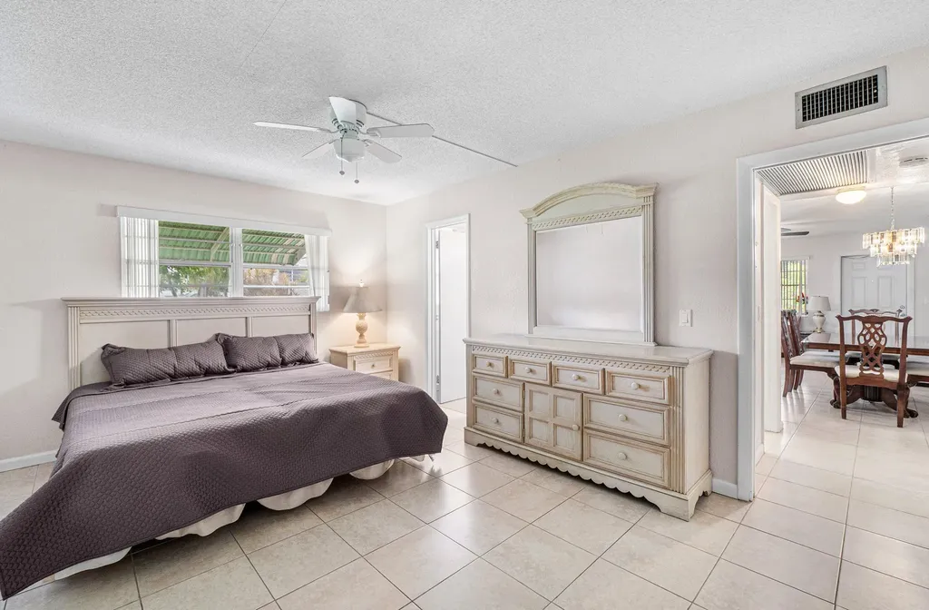 57 Canterbury West Palm Beach FL 33417