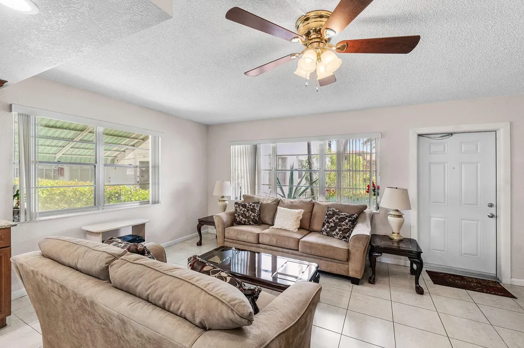 57 Canterbury West Palm Beach FL 33417