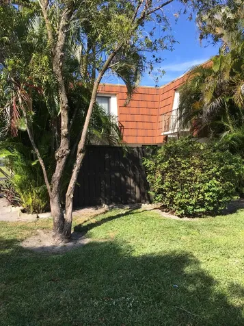 2233 White Pine Circle Greenacres FL 33415