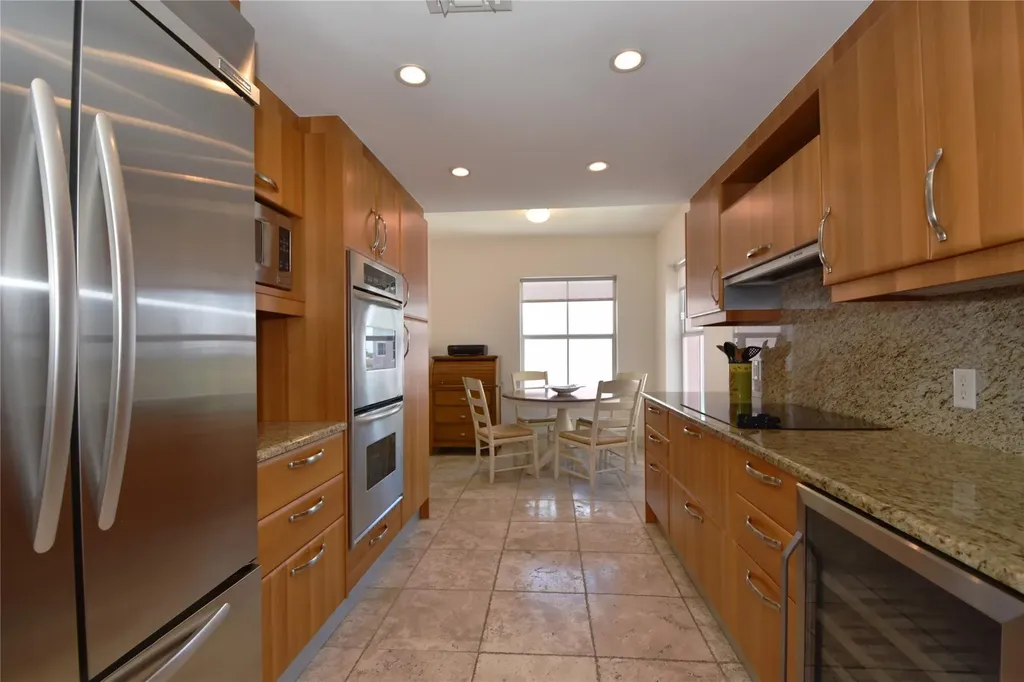 2051 SE 3rd Street Deerfield Beach FL 33441