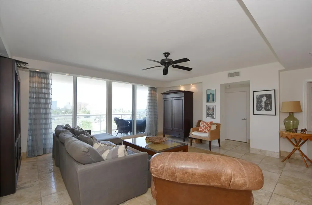 2051 SE 3rd Street Deerfield Beach FL 33441