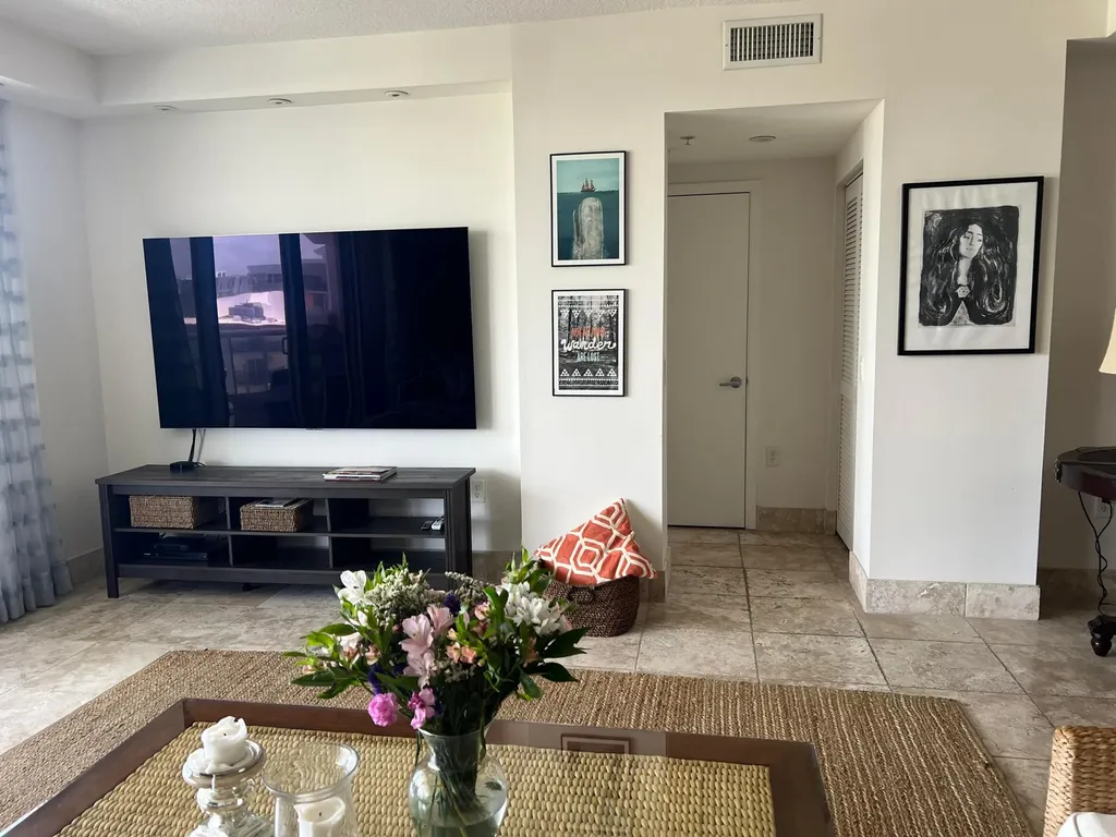 2051 SE 3rd Street Deerfield Beach FL 33441