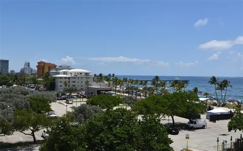 2051 SE 3rd Street Deerfield Beach FL 33441