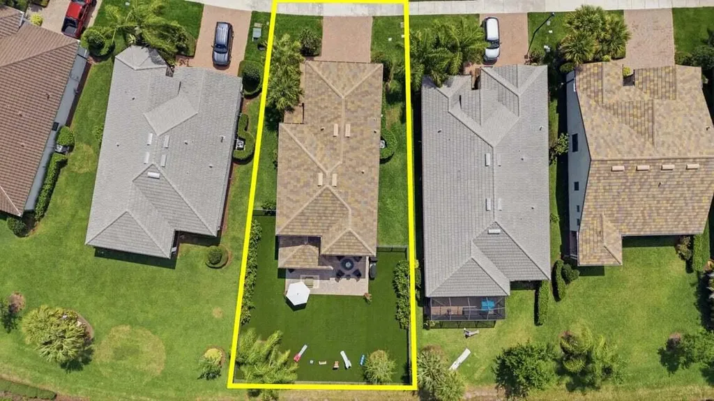 127 SE Courances Drive Port St Lucie FL 34984
