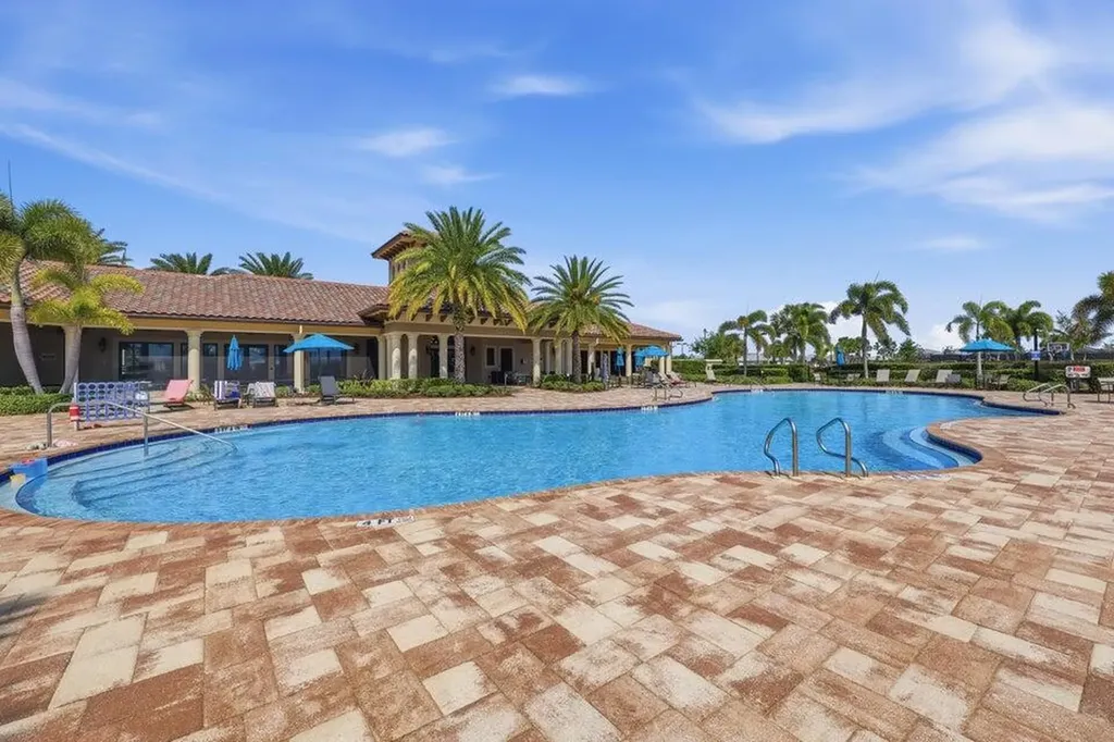 127 SE Courances Drive Port St Lucie FL 34984