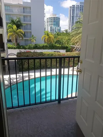 924 SE 2nd Street Fort Lauderdale FL 33301