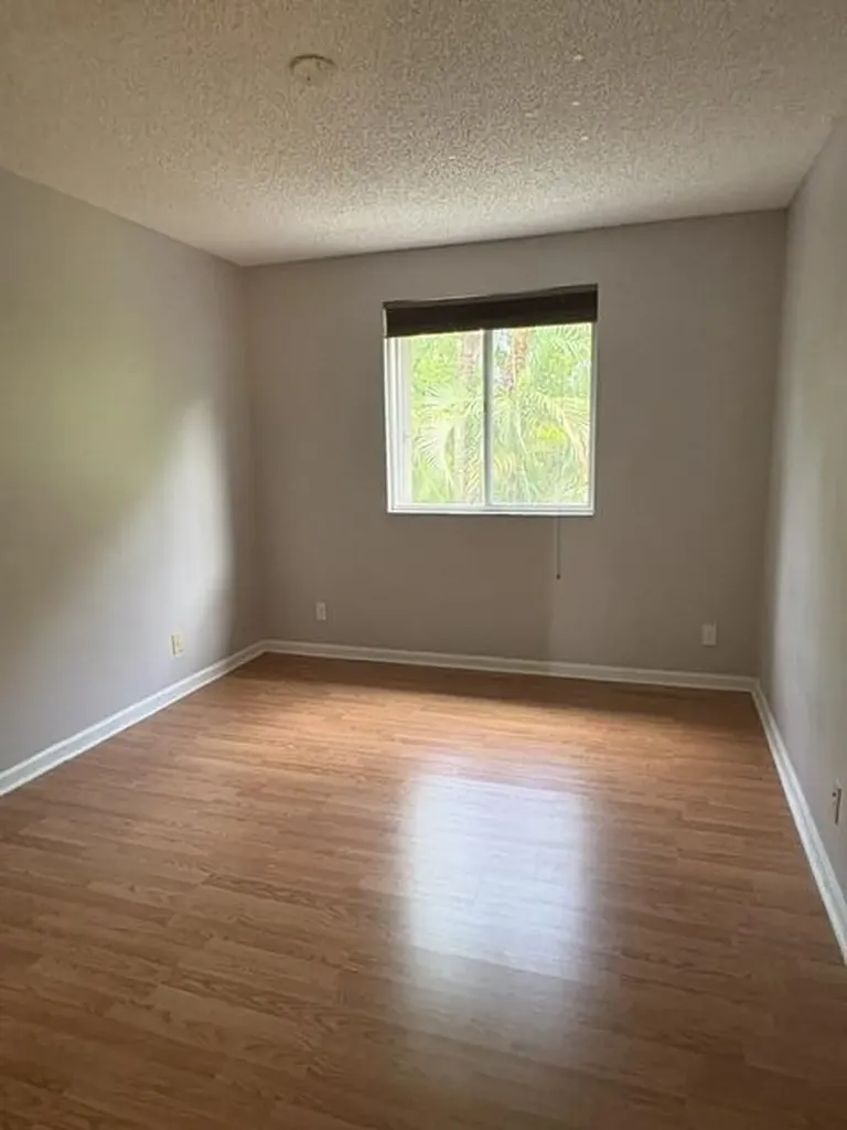 21102 Vía Eden Boca Raton FL 33433