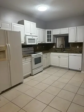 21102 Vía Eden Boca Raton FL 33433