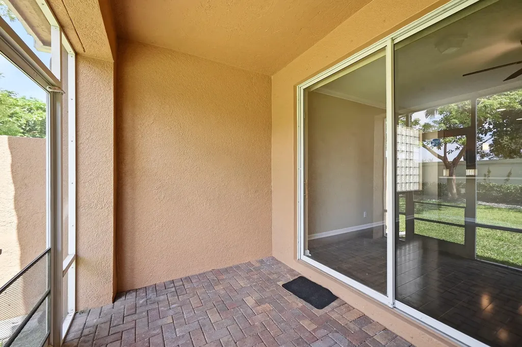 421 Gazetta Way West Palm Beach FL 33413