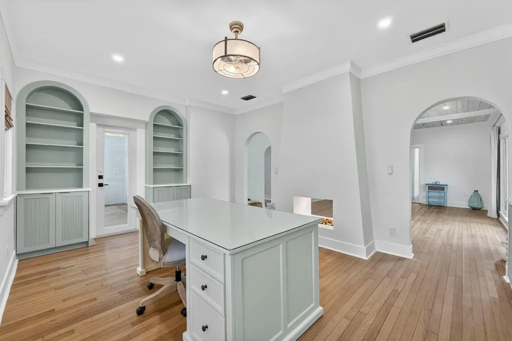 400 NE 5th Avenue Pompano Beach FL 33060