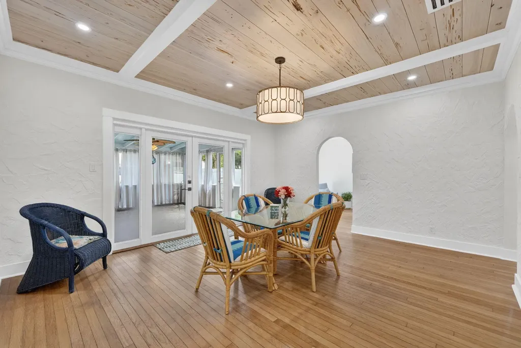 400 NE 5th Avenue Pompano Beach FL 33060