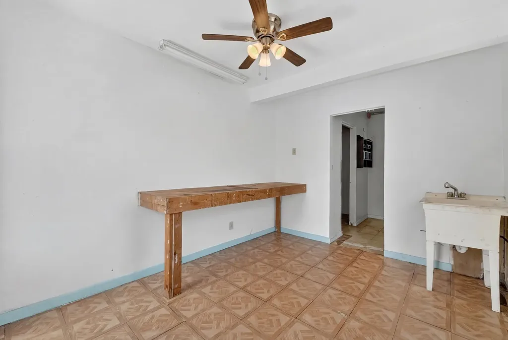 400 NE 5th Avenue Pompano Beach FL 33060