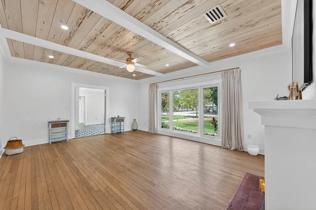 400 NE 5th Avenue Pompano Beach FL 33060