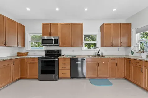 400 NE 5th Avenue Pompano Beach FL 33060
