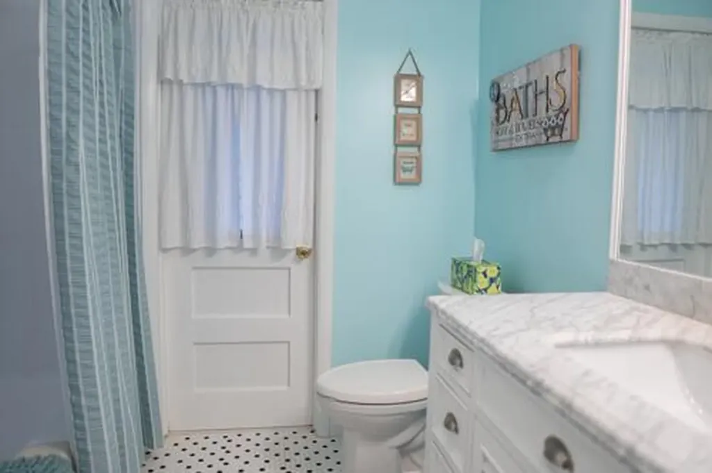 5541 SW 7th Street Plantation FL 33317