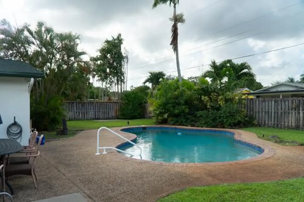 5541 SW 7th Street Plantation FL 33317
