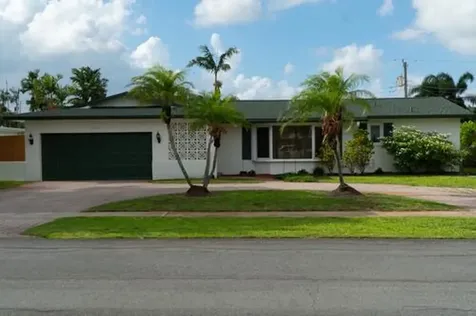 5541 SW 7th Street Plantation FL 33317
