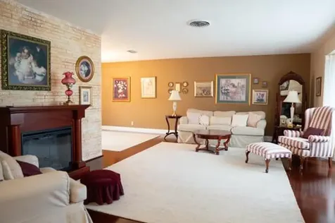 5541 SW 7th Street Plantation FL 33317