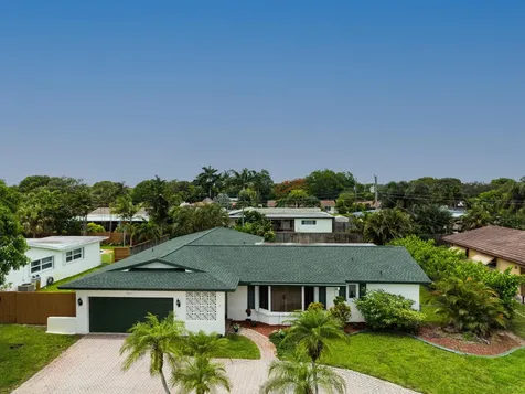 5541 SW 7th Street Plantation FL 33317