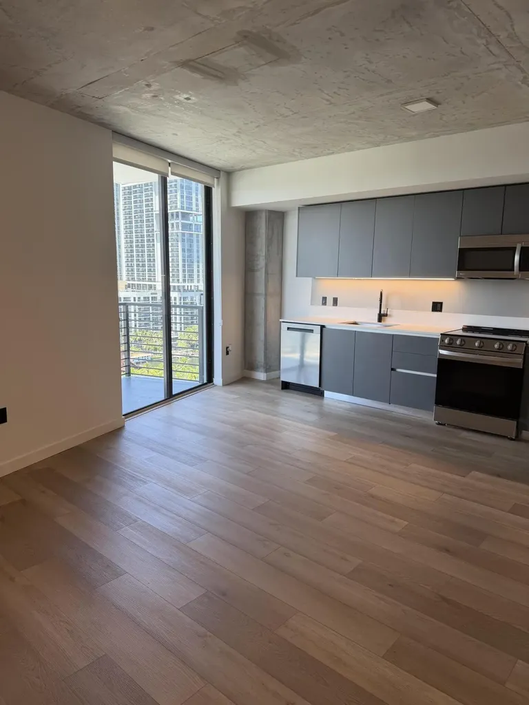 307 SW 5th Fort Lauderdale FL 33315