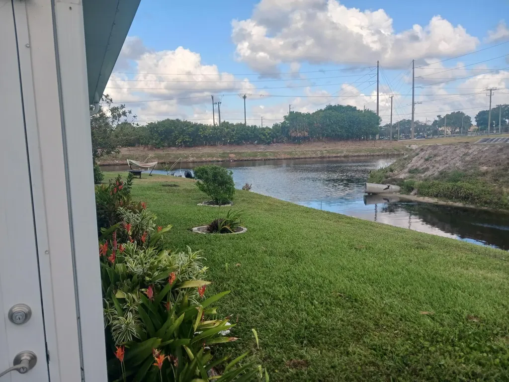 1590 SW 14th Avenue Boynton Beach FL 33426