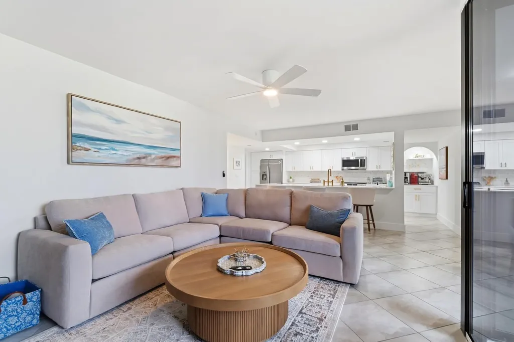 2455 Lindell Boulevard Delray Beach FL 33444
