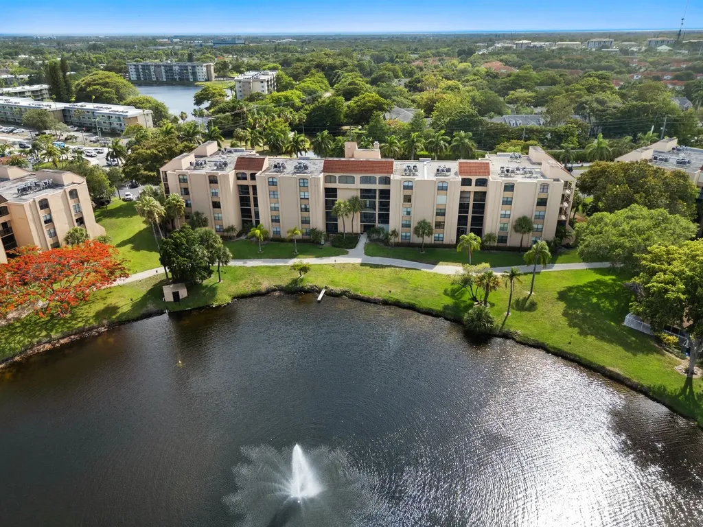 2455 Lindell Boulevard Delray Beach FL 33444