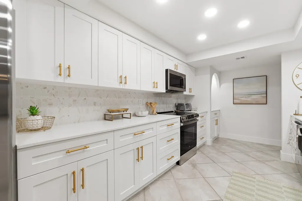2455 Lindell Boulevard Delray Beach FL 33444