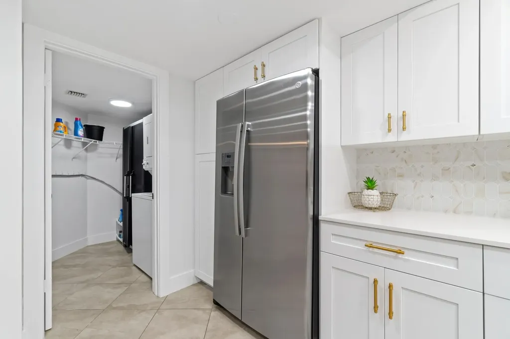2455 Lindell Boulevard Delray Beach FL 33444