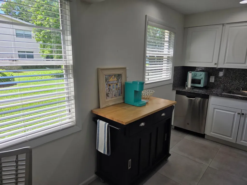 316 Farnham P Deerfield Beach FL 33442