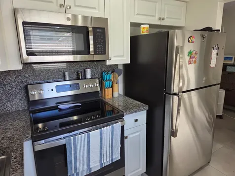 316 Farnham P Deerfield Beach FL 33442