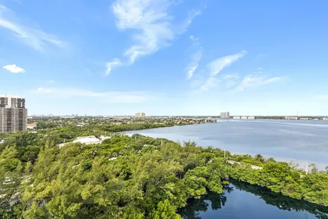 5070 N Ocean Drive Singer Island FL 33404