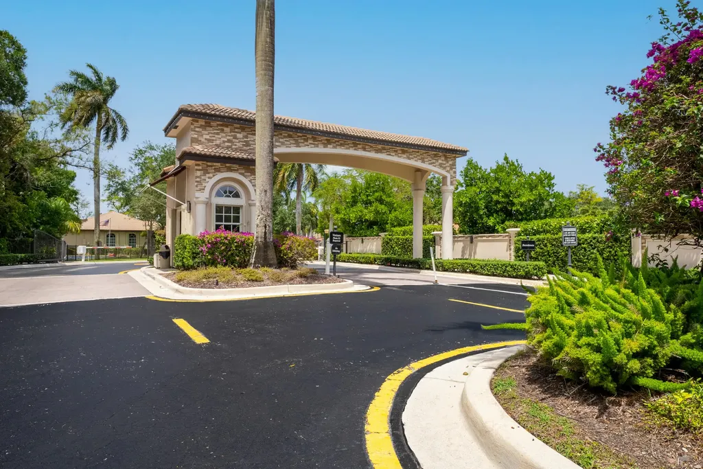 9641 Parkview Avenue Boca Raton FL 33428