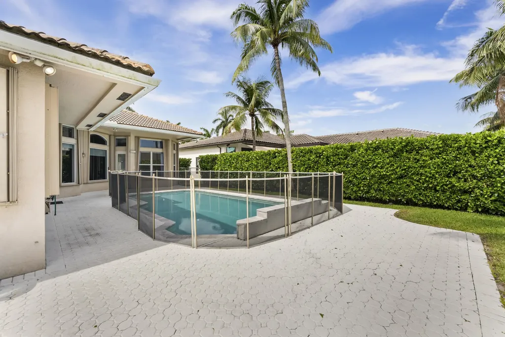 9641 Parkview Avenue Boca Raton FL 33428