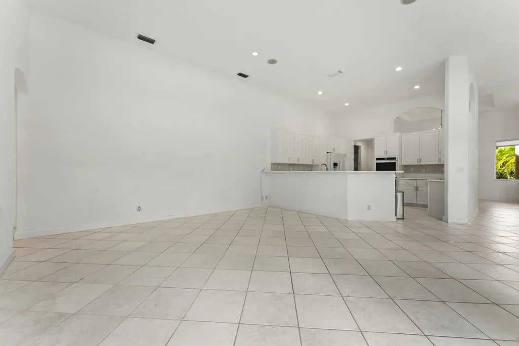 9641 Parkview Avenue Boca Raton FL 33428